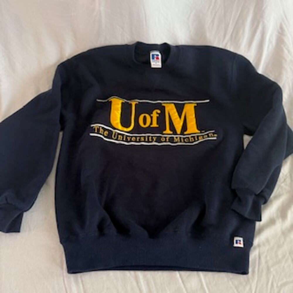 vintage Russell Athletic university of michigan crewneck size medium
